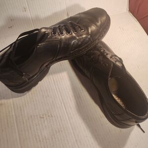 Clark's Men's Size 10.5 Leather Casual, Dress Shoes